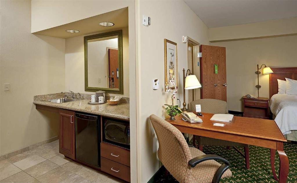 Hampton & Rockland 3*